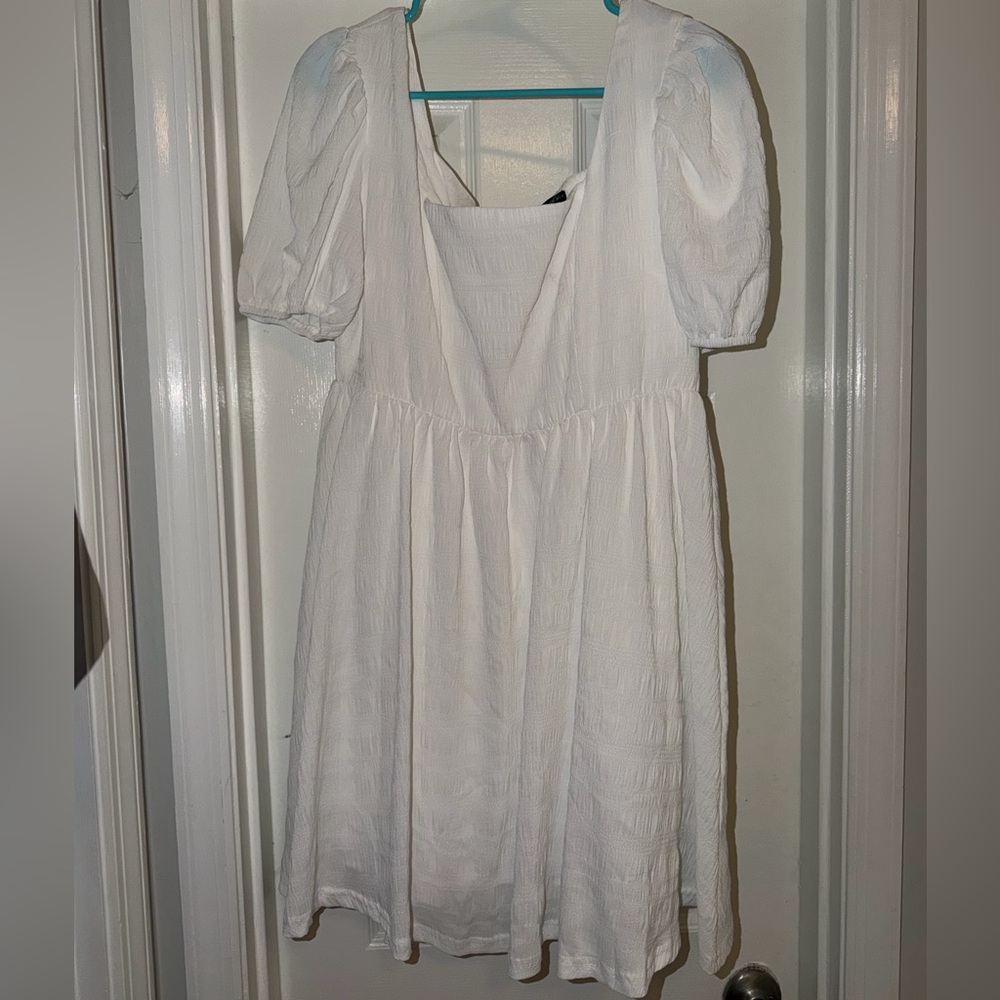 SHEIN Textured White Dress with Puff Sleeves